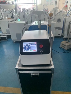 Germany 1200w 808NM Diode Laser Machine Hair Depilation For Beauty Salon